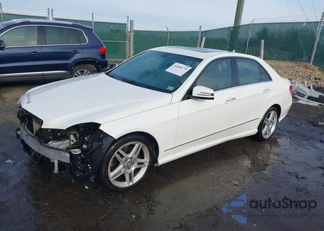 2013 Mercedes-Benz E 350 4Matic z USA, uszkodzony, nr VIN WDDHF8JB6DA751657